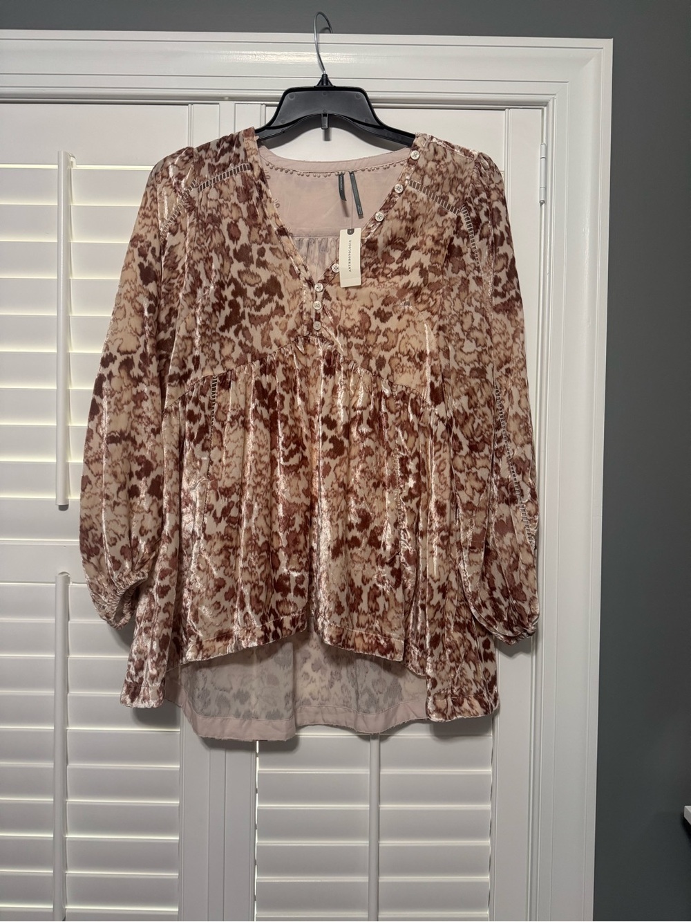 Anthropologie Velvet Burnout Blouse NWT XS | Runs Large | Boho Romantic Top